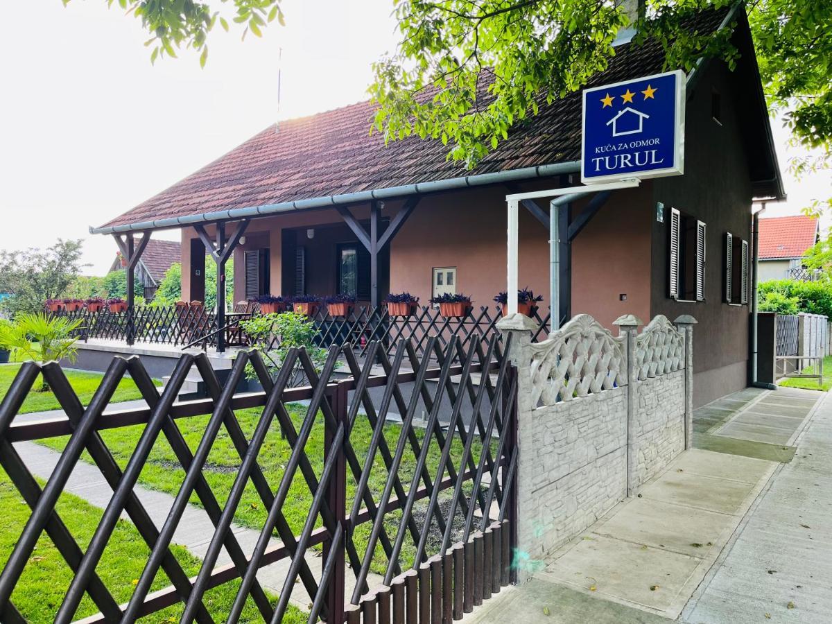 Ferienwohnung Turul -Kuca Za Odmor- Korod Exterior foto